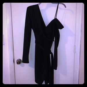 ✨2XHP✨Brand new with tags FashionNova Asymmetrical Dress